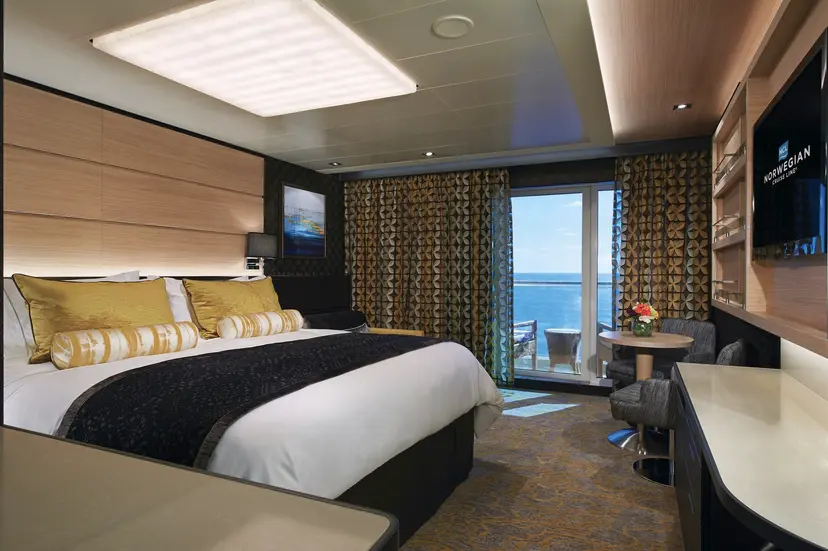 The Haven Courtyard Penthouse with Balcony