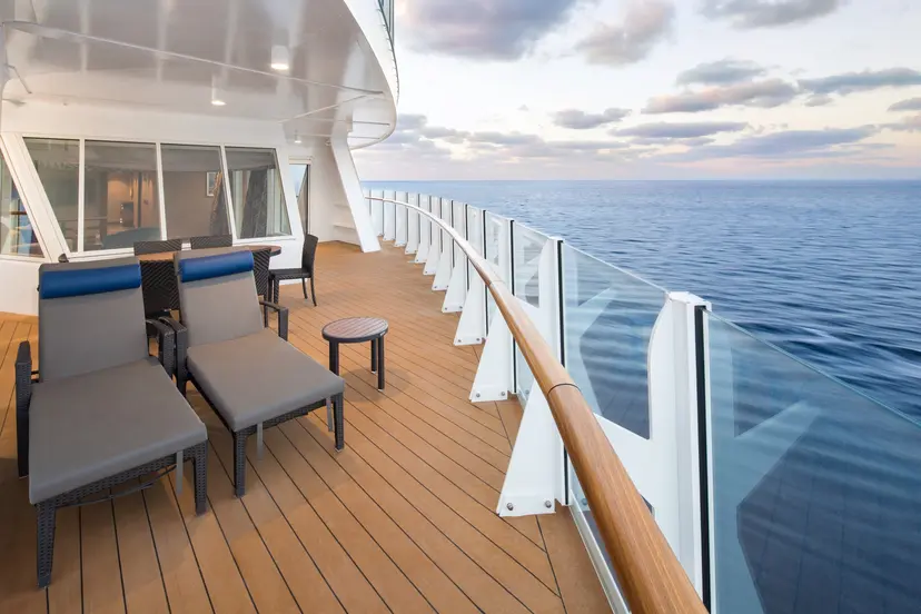 Spacious AquaTheatre Suite Large Balcony - 2 Bedroom