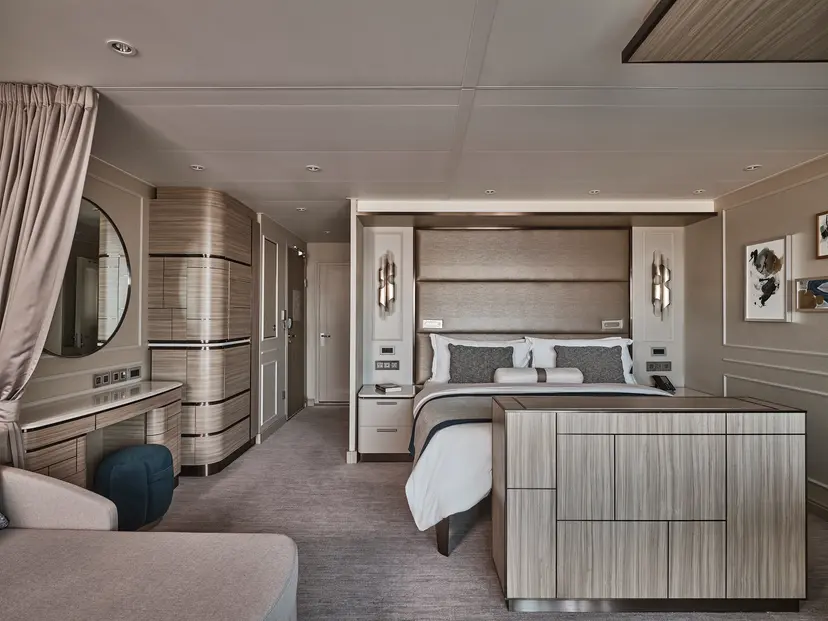 Silver Suite