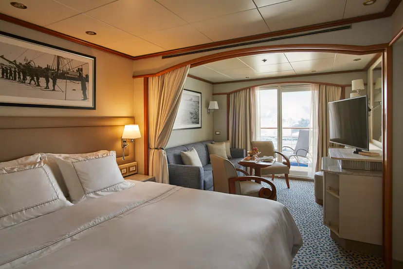 Deluxe Veranda Suite