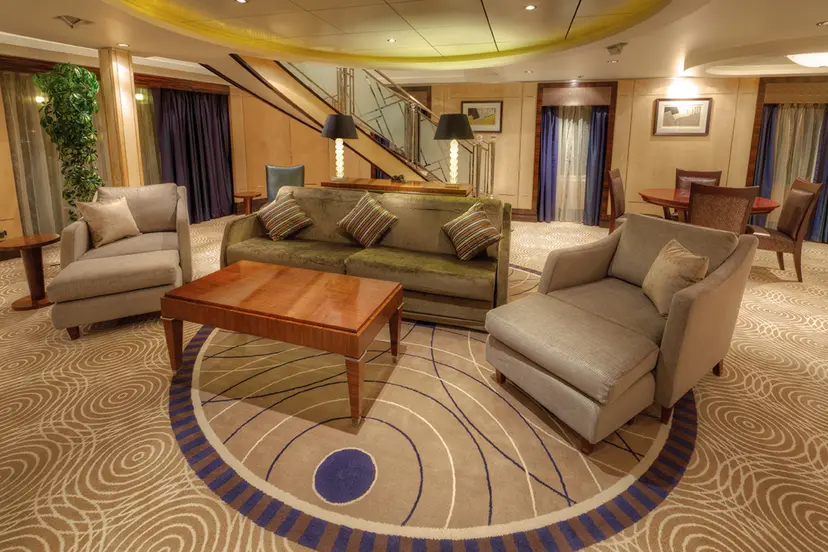 Queens Grill Grand Duplex Suite