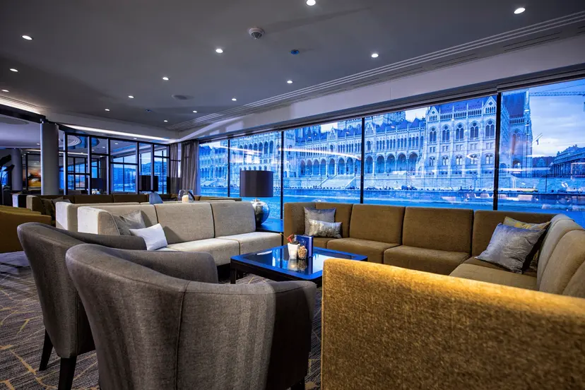 Panorama Lounge