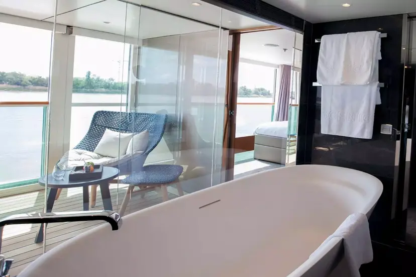 Royal Owner's Suite