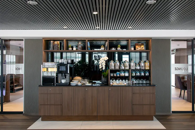 Horizon Bar & Lounge