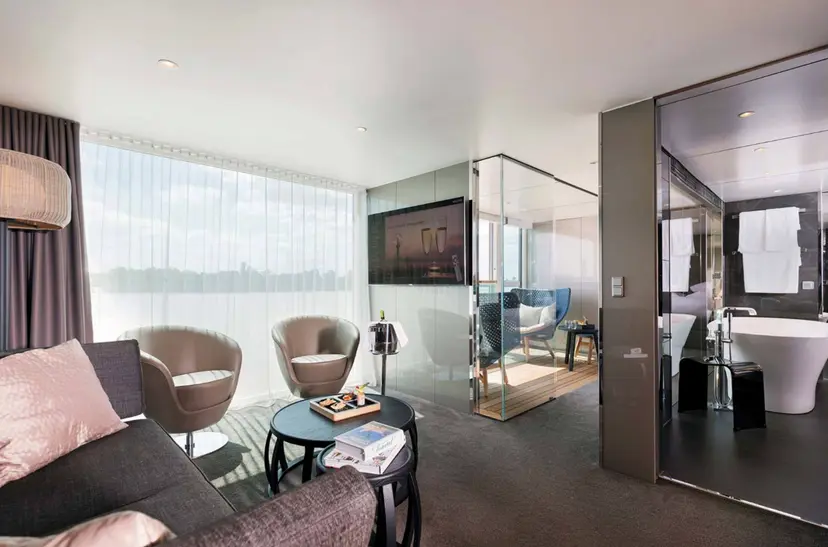 Royal Owner's Suite