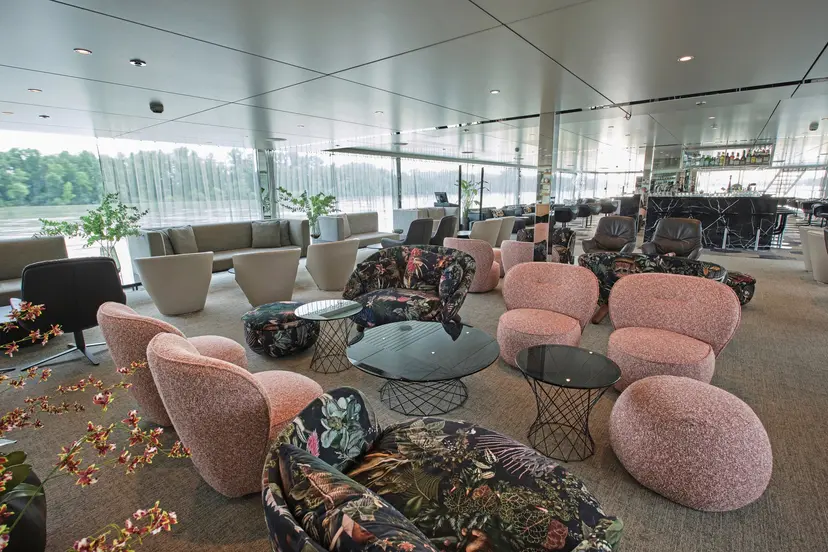 Panorama Lounge & Bar