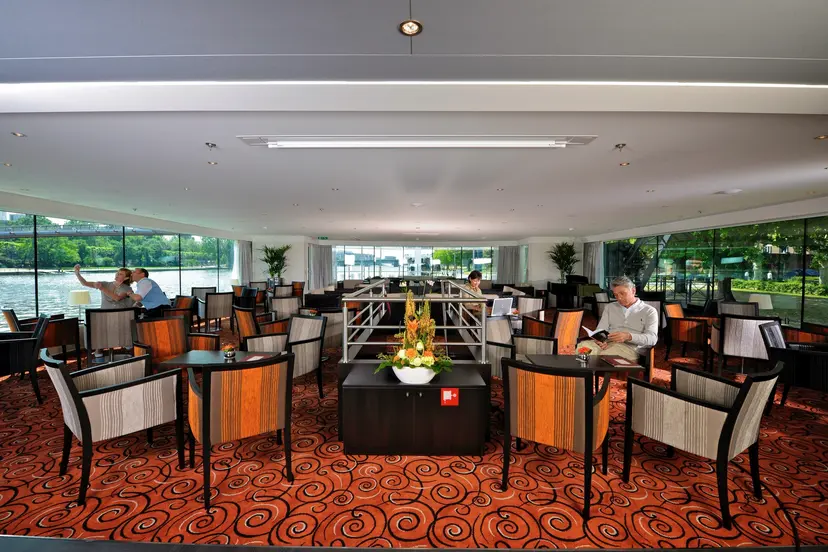 Panorama Lounge
