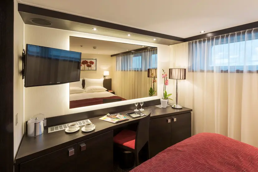 Avalon Deluxe Stateroom