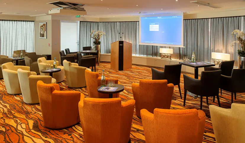 Sky Lounge