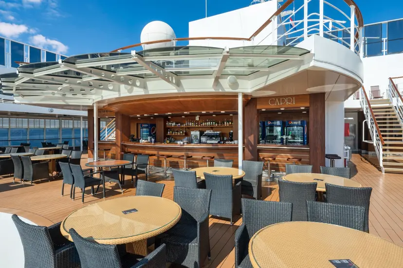 Capri Bar