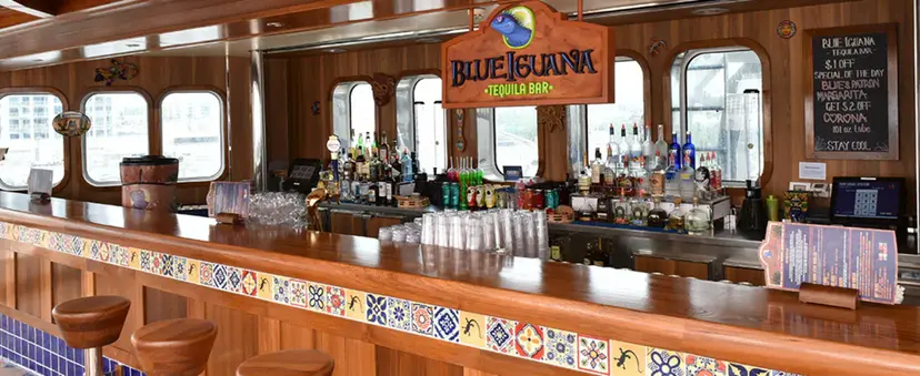 Bluelguana Tequila Bar