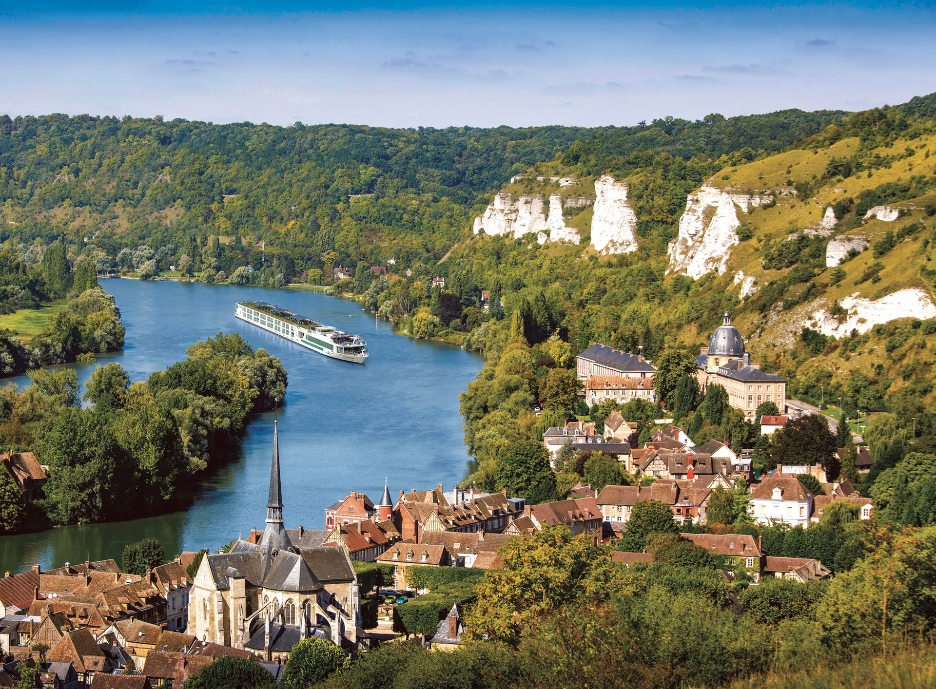 Scenic Gem at sea