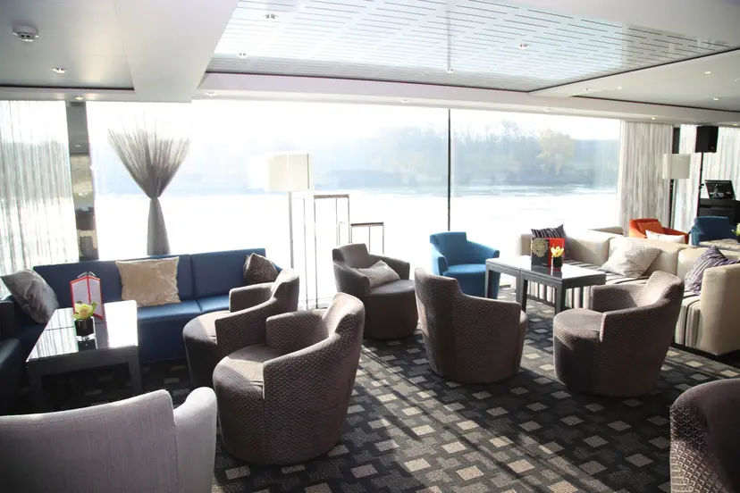 Panorama Lounge