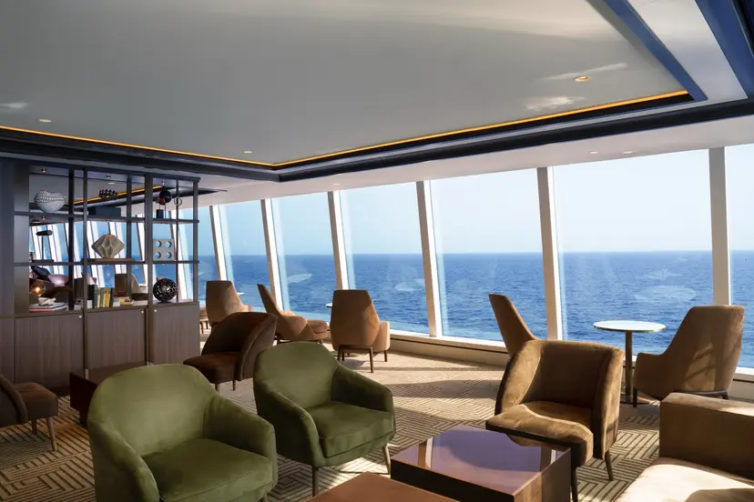 Explora Lounge