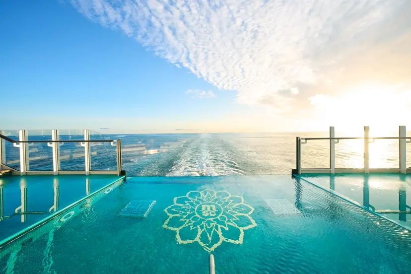 Astern Pool & Bar