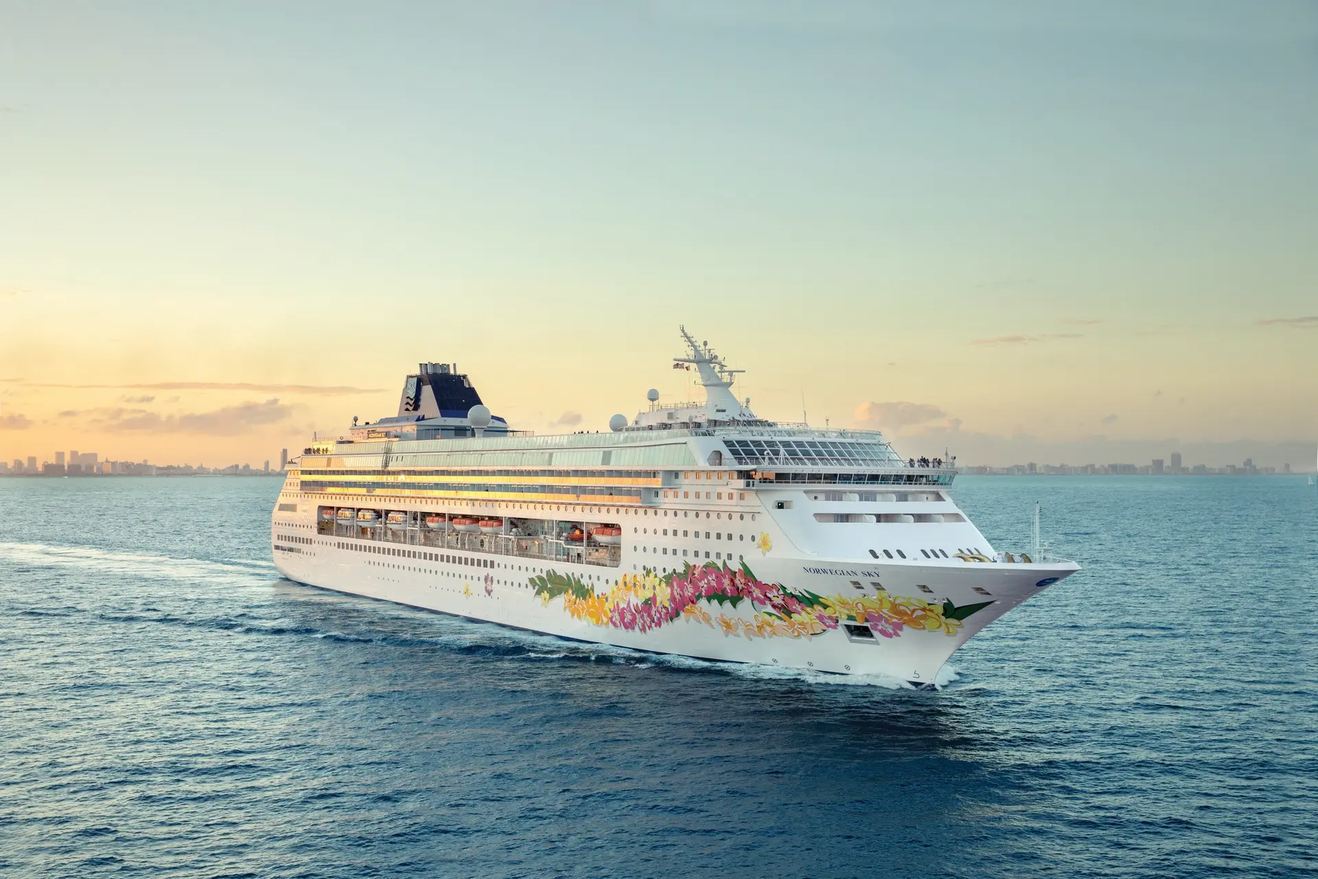 Norwegian Sky — British Isles