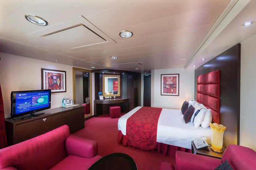 Premium Suite with Sealed Window