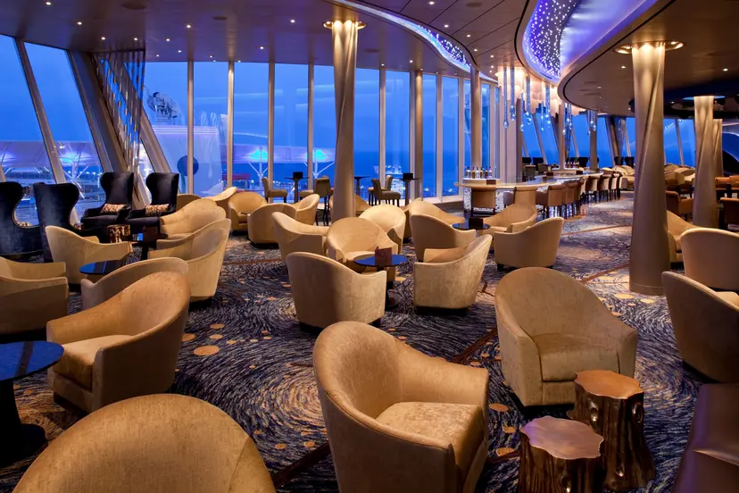 Viking Crown Lounge®