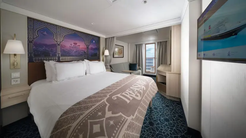 Deluxe Oceanview Stateroom with Verandah