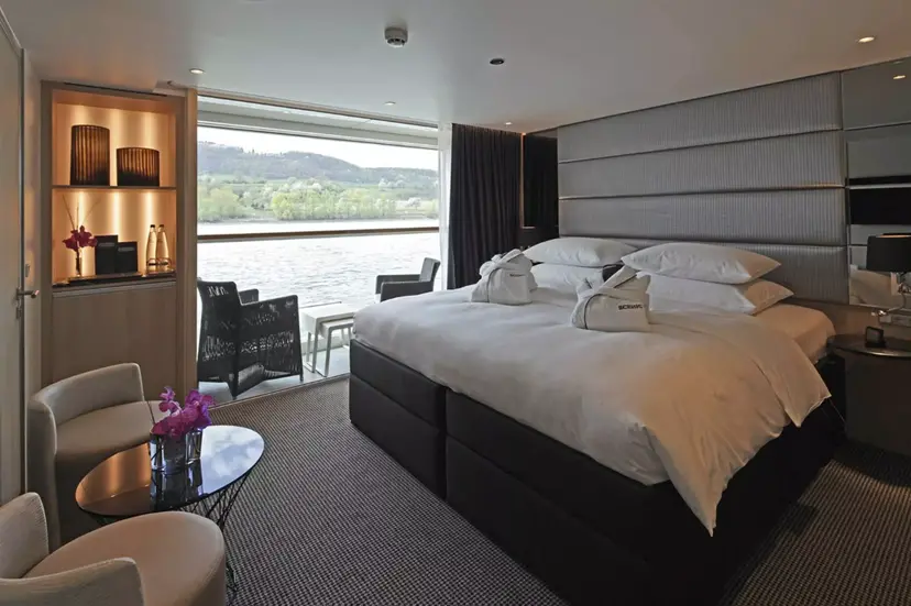 Junior Balcony Suite