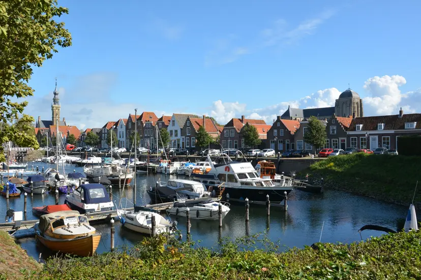 Windmills, Tulips & Belgian Delights with Amsterdam & Bruges