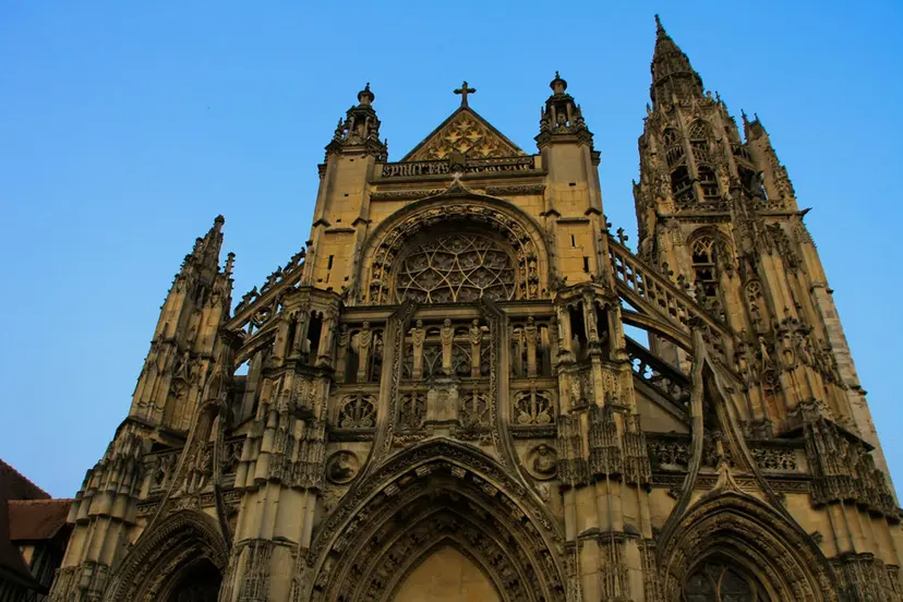 Active & Discovery on the Seine with 2 Nights in Saint-Malo and excursion to Mont St. Michel (Southbound)