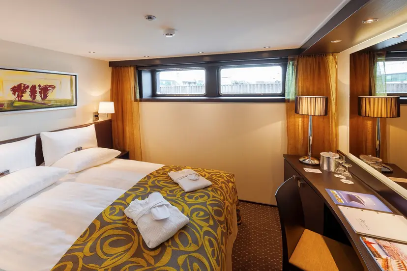 Avalon Deluxe Stateroom