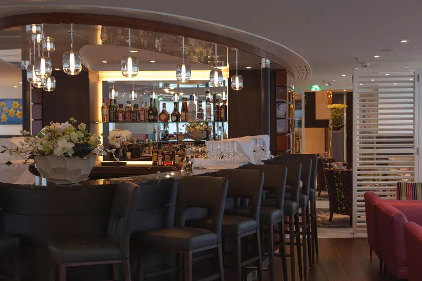 Main Lounge & Bar