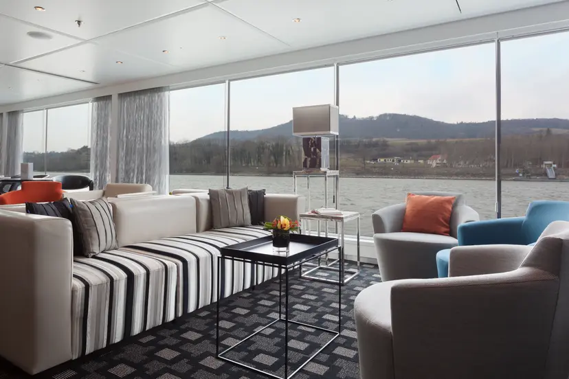 Panorama Lounge & Bar