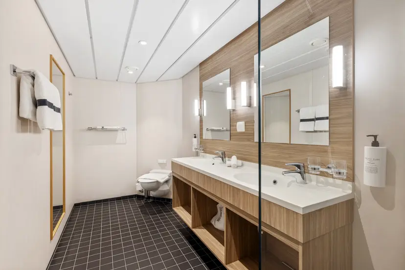Expedition Suite | Owners Suite
