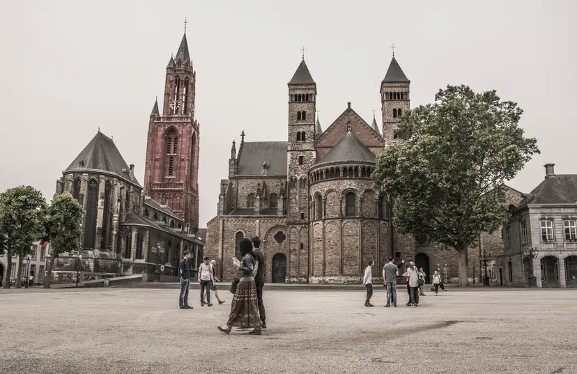 Highlights of Holland & Belgium with 1 Night in Amsterdam