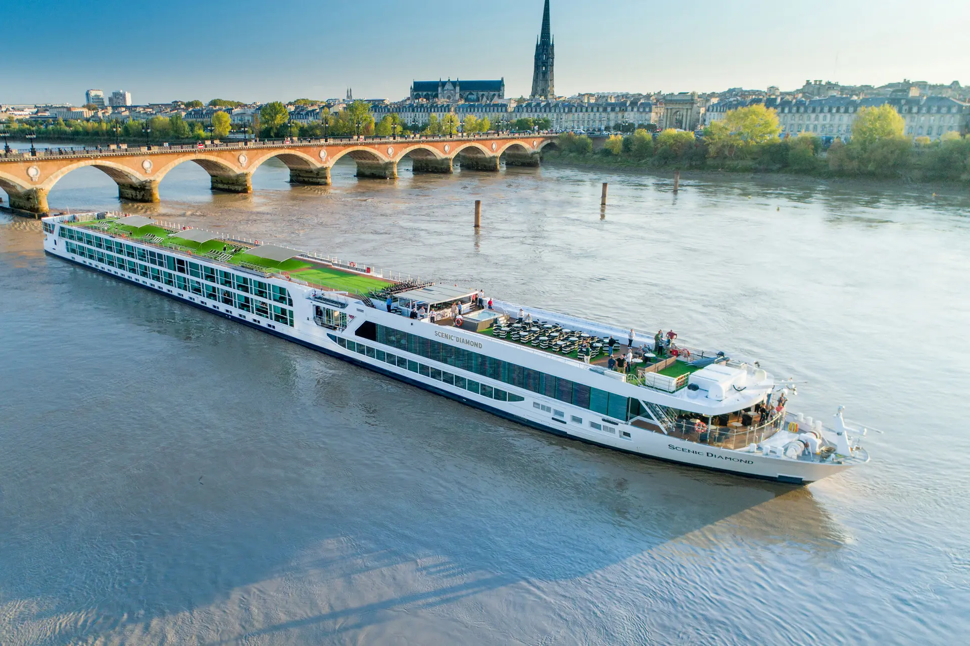 Scenic Diamond — Garonne