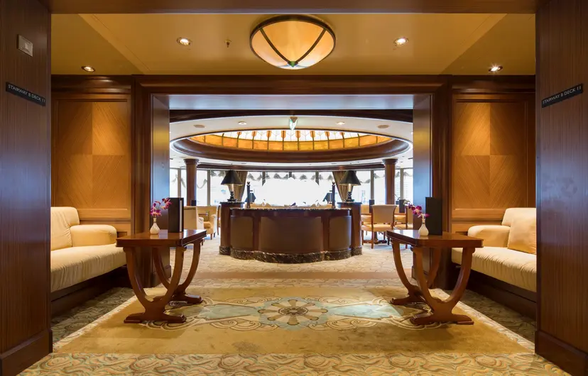 Grills Lounge