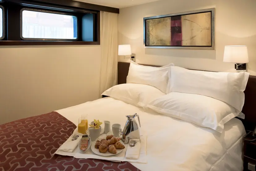 Avalon Deluxe Stateroom