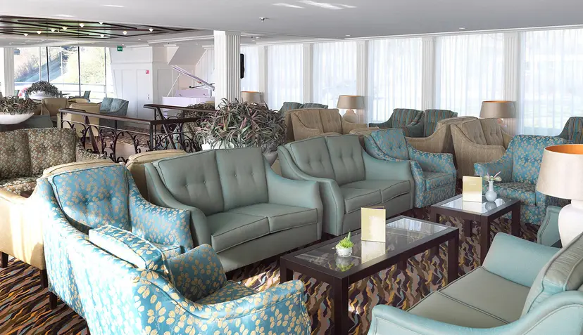 Main Lounge & Bar