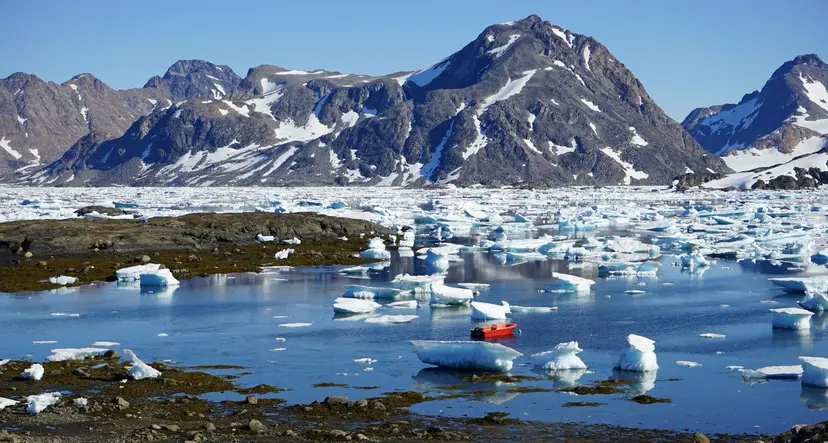 The Geographic North Pole and the east coast of Greenland