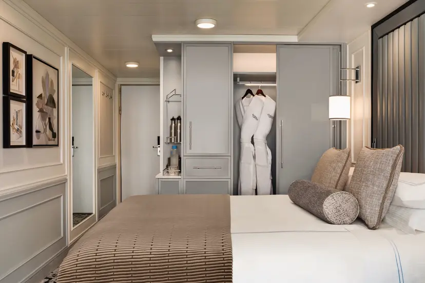 Deluxe Ocean View Staterooms
