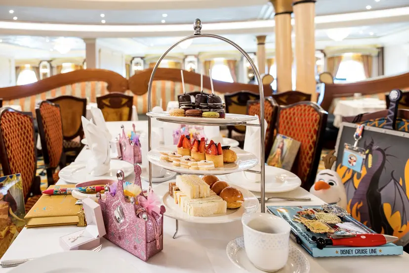 Royal Court Royal Tea