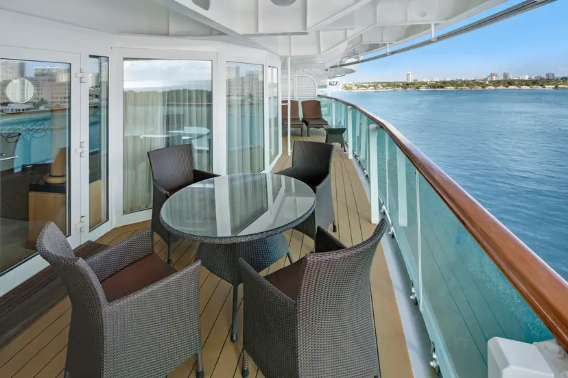 Royal Suite - 1 Bedroom