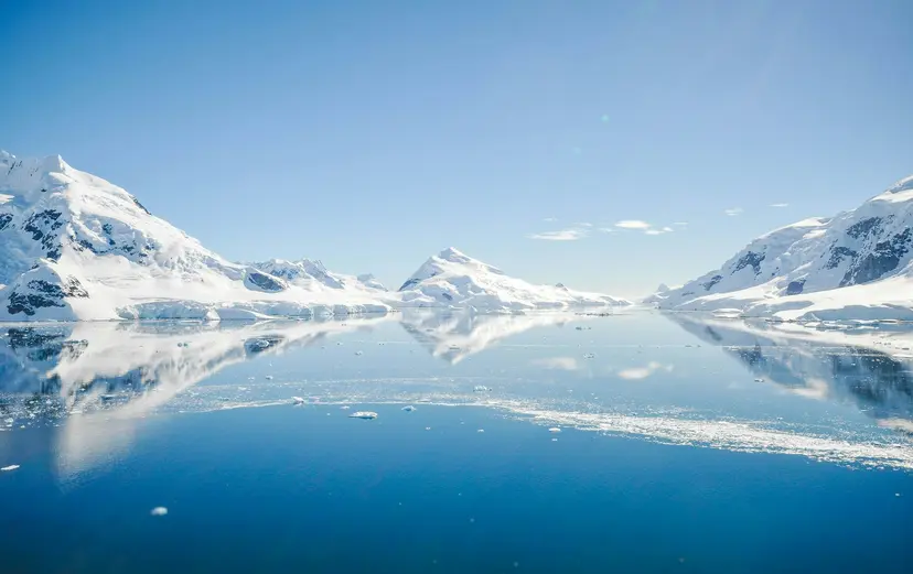 24-Day White Continent & Chilean Fjords Explorer