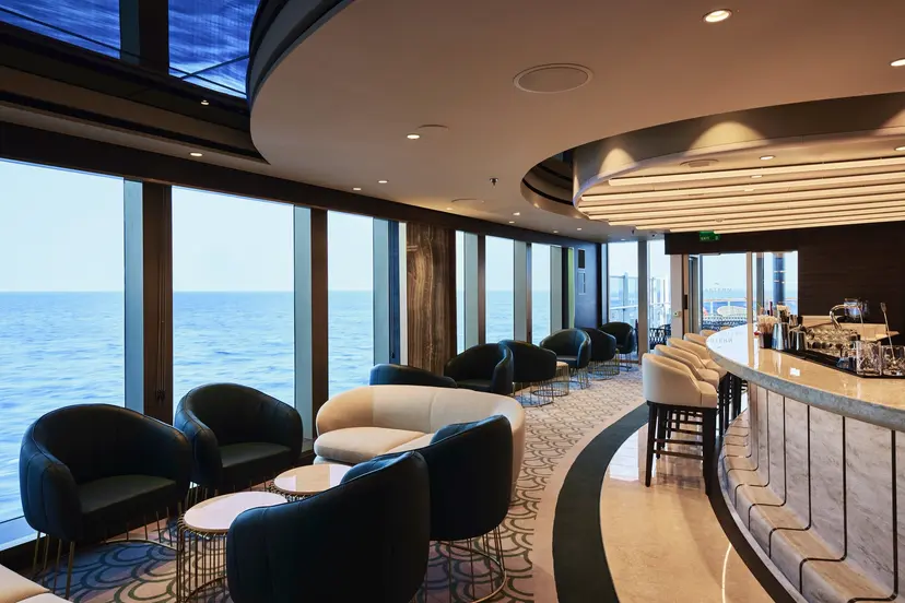 Astern Lounge